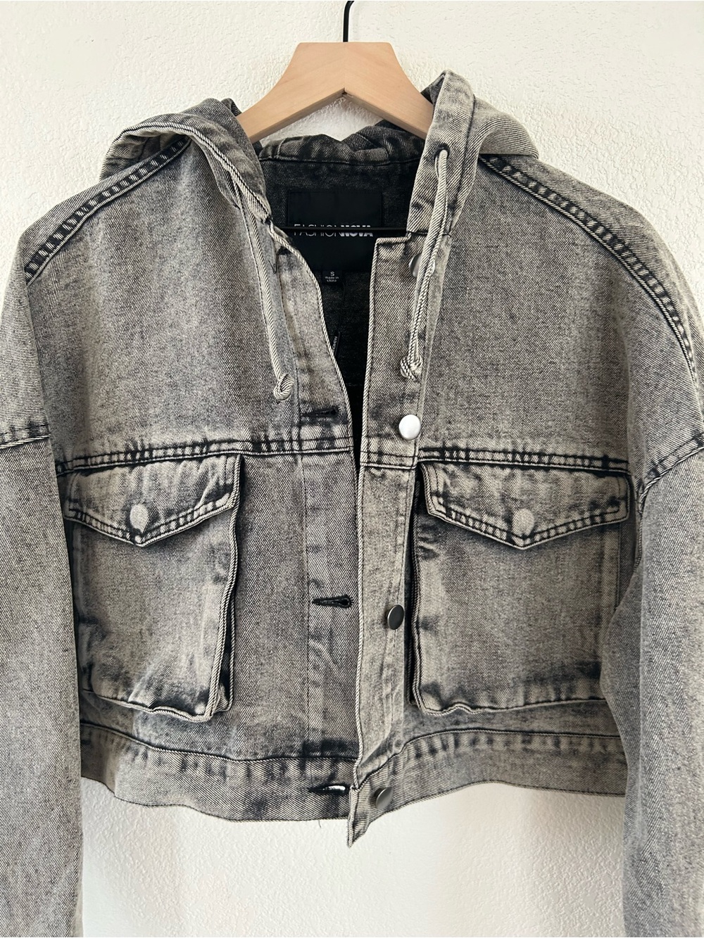 Fashion Nova Washed Gray Cropped Hooded Denim Jacket - Picture 3 of 10